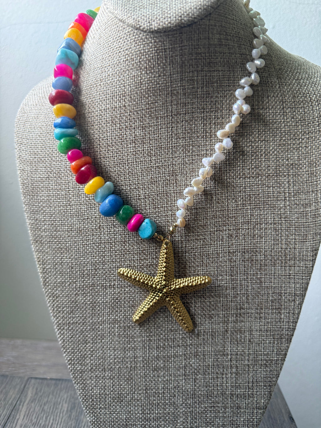 Multicolor Pearl Necklace